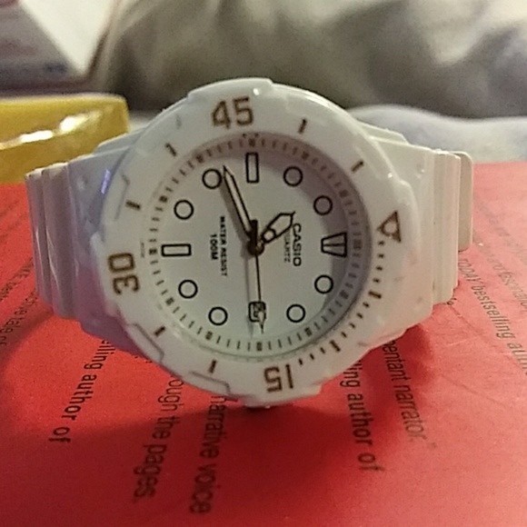 Casio watch - Picture 2 of 2